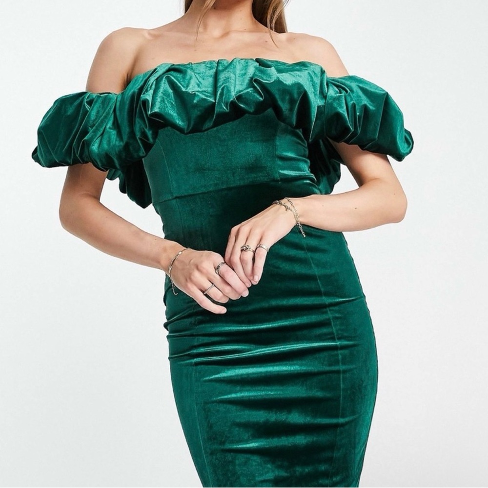 Chic Strapless Emerald Dress